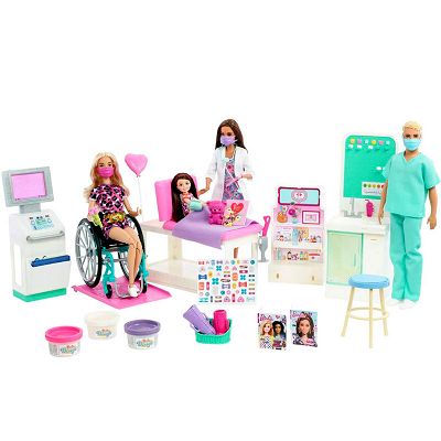 Barbie u lekarza - Zestaw Szpital klinika + 4 lalki HKB02