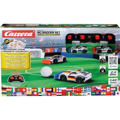 Carrera RC - Soccer Set World Championship - Boisko piłkarskie + 2 samochody RC  430045